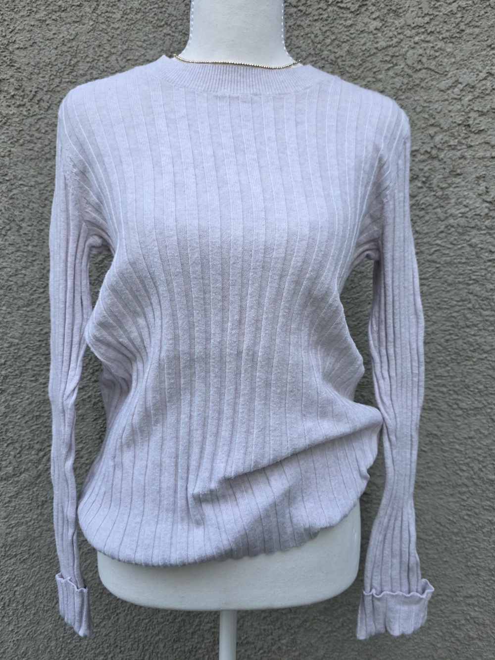 LOFT Women's Crewneck Ribbed Sweater in Light Gray/Ivory